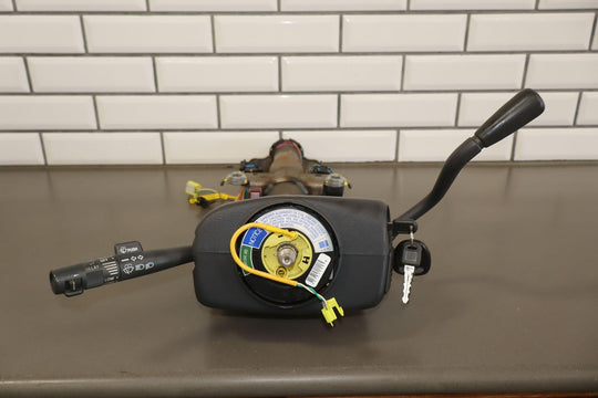 97 Chevy Suburban GMT400 OBS Tilt Steering Column with Key/Switches OEM