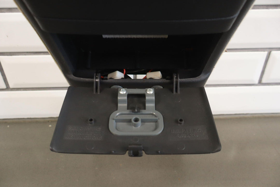 97 GMC Suburban GMT400 Overhead Roof Console Neutral OEM