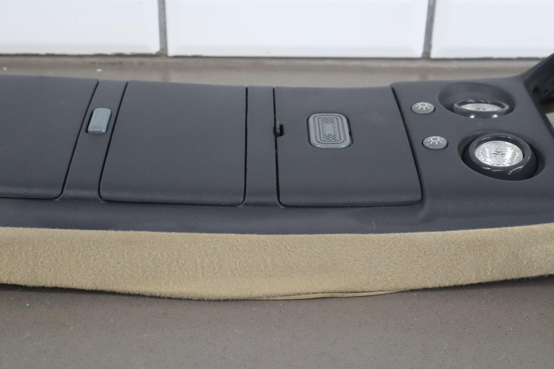 97 GMC Suburban GMT400 Overhead Roof Console Neutral OEM