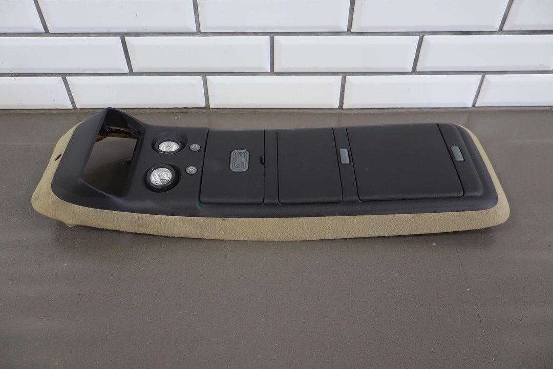 97 GMC Suburban GMT400 Overhead Roof Console Neutral OEM
