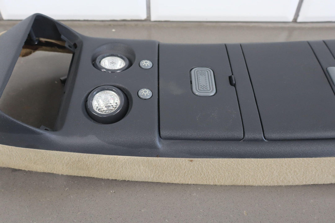 97 GMC Suburban GMT400 Overhead Roof Console Neutral OEM