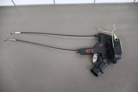 98-00 Toyota Land Cruiser/ Lexus LX470 J100 - Left Front Door Latch 69040-60081