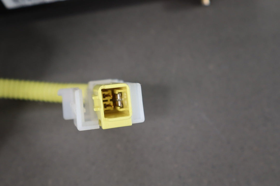 98 - 02 Lexus LX470 Right Passenger Dash Mounted Airbag