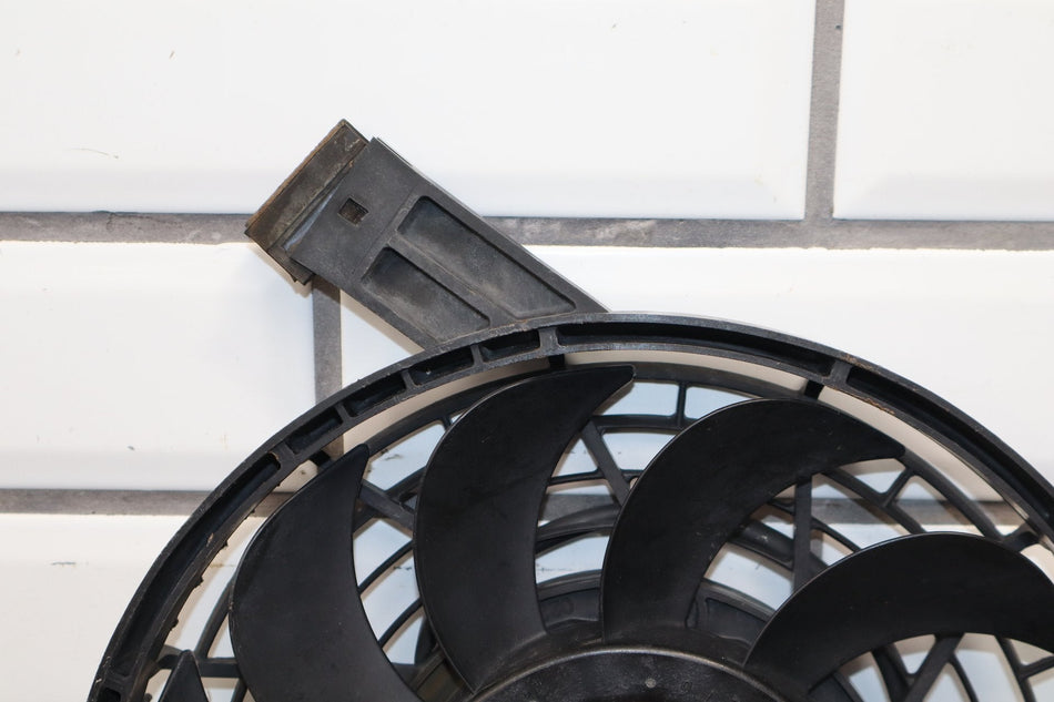 98-02 Toyota Land Cruiser A/C Condenser Cooling Fan