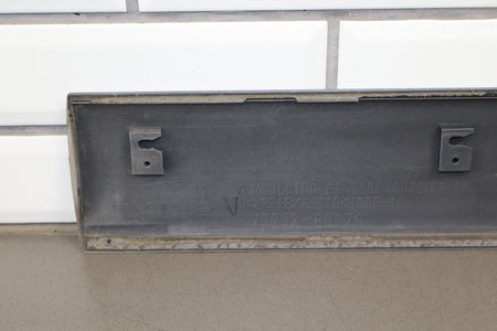 98-02 Toyota Land Cruiser Left Front Door Molding (White 056)