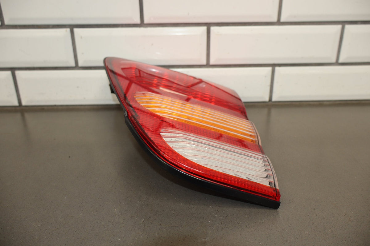 98-02 Toyota Land Cruiser Left Inner Tail Light Tested