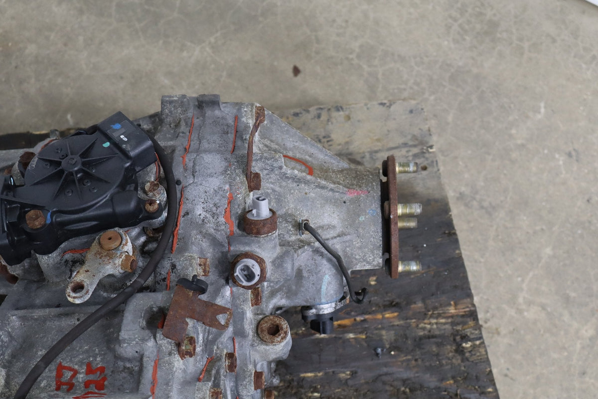 98-02 Toyota Land Cruiser LX470 HF2A Transfer Case