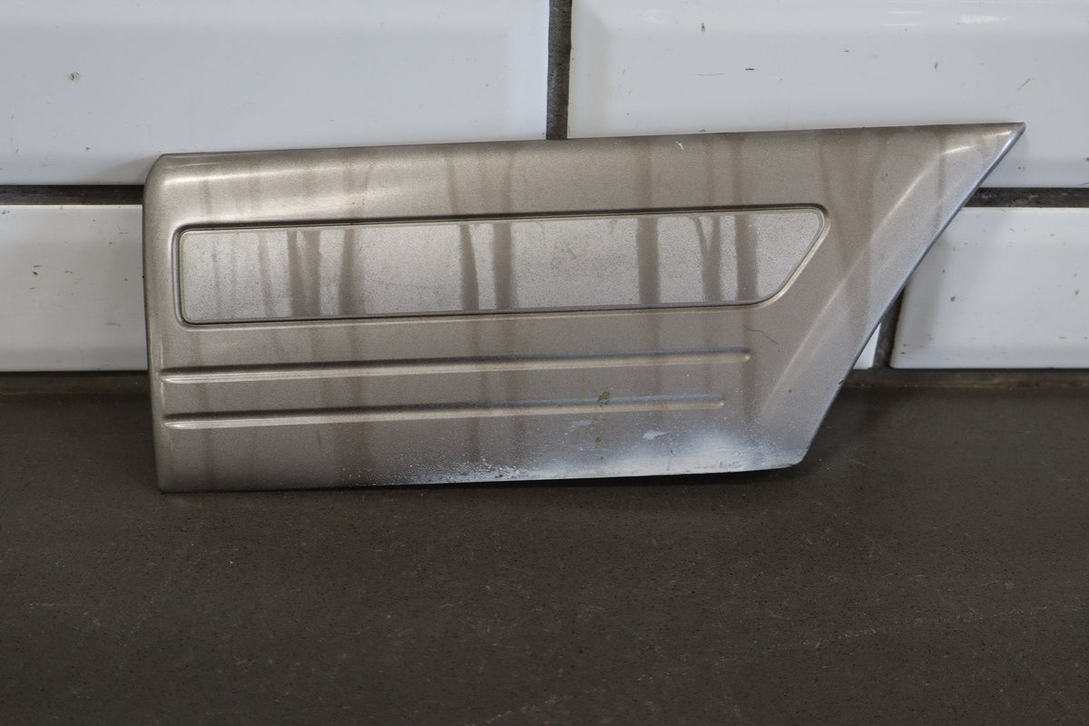 98-02 Toyota Land Cruiser Right Fender Molding (White 056)