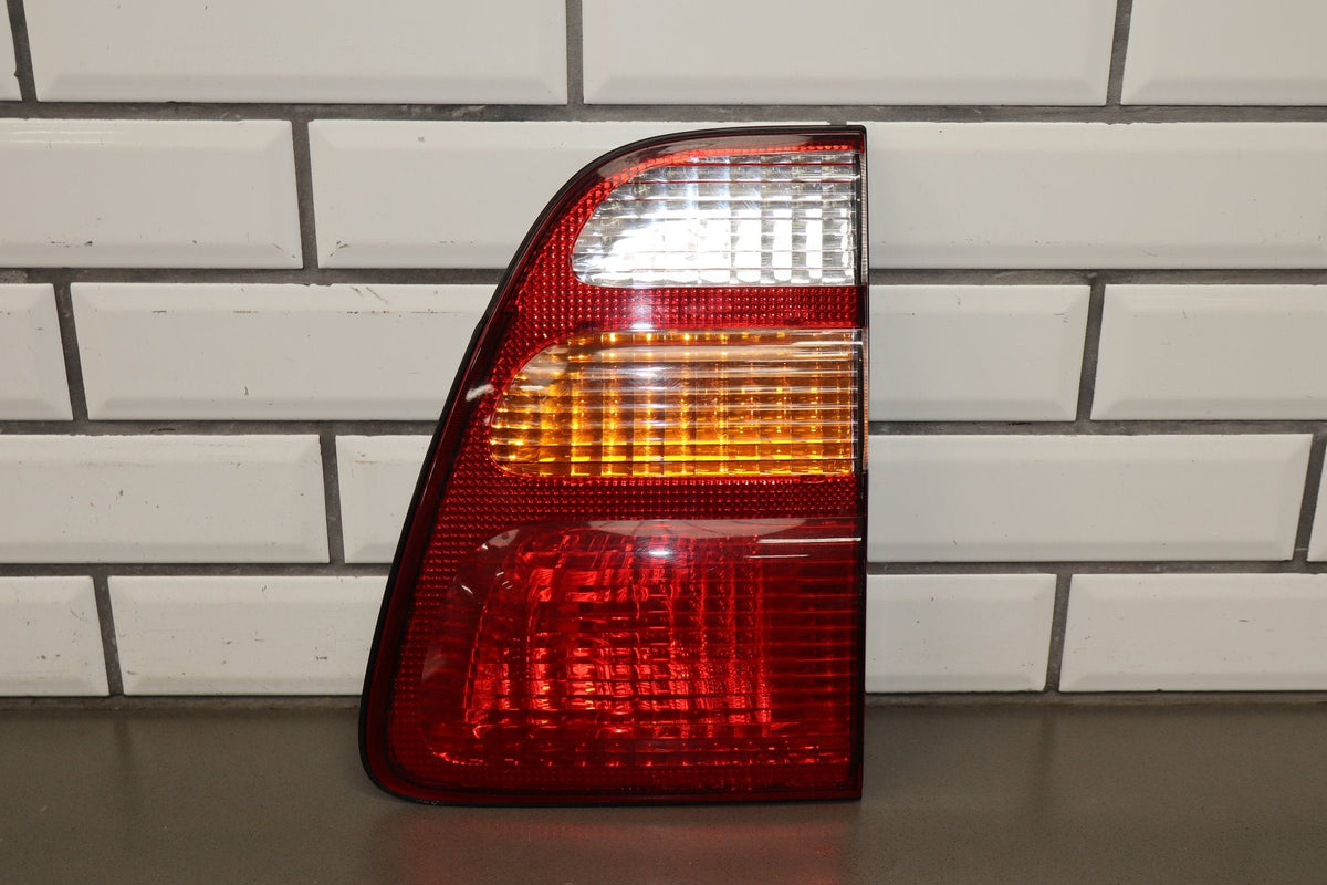 98-02 Toyota Land Cruiser Right Inner Tail Light Tested