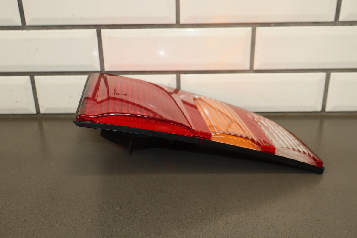 98-02 Toyota Land Cruiser Right Inner Tail Light Tested