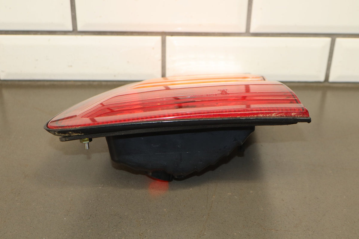 98-02 Toyota Land Cruiser Right Inner Tail Light Tested