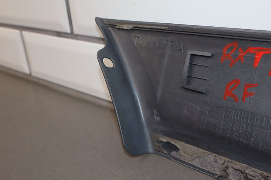 98 - 02 Toyota Land Cruiser Right Passenger Fender Molding *Appears Repainted*