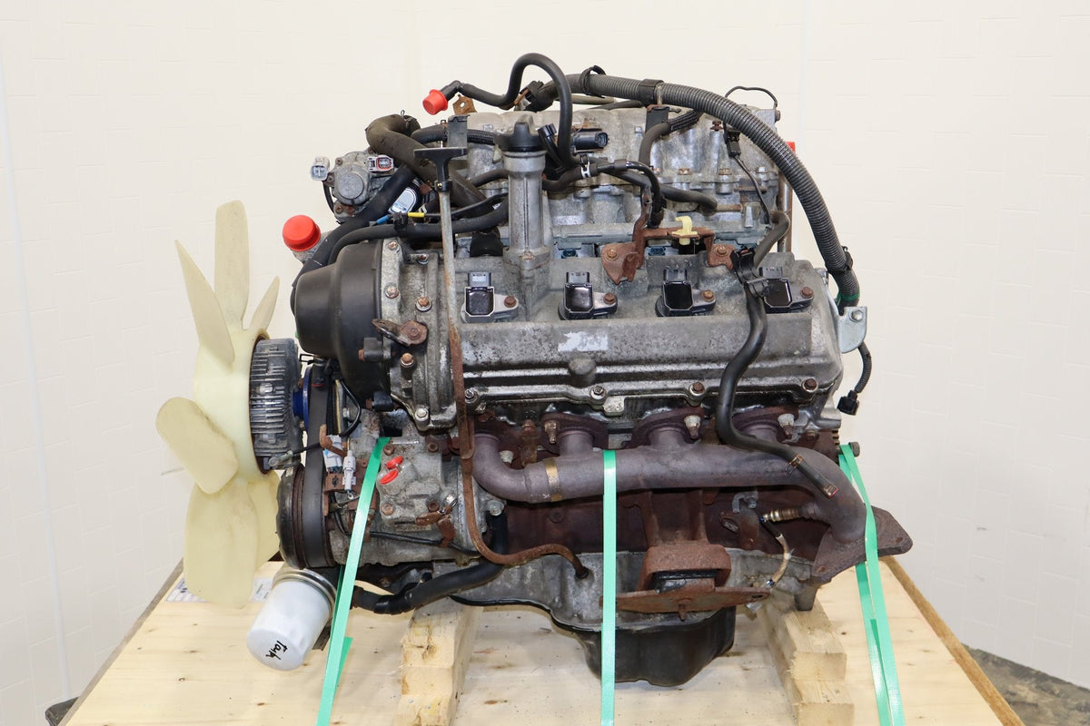 98-04 Toyota Land Cruiser LX470 4.7 2UZ-FE Engine 164k Video Tested