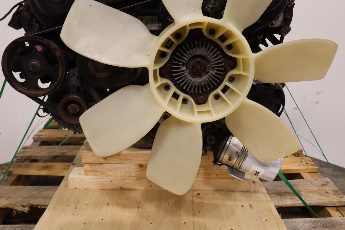 98-04 Toyota Land Cruiser LX470 4.7 2UZ-FE Engine 164k Video Tested