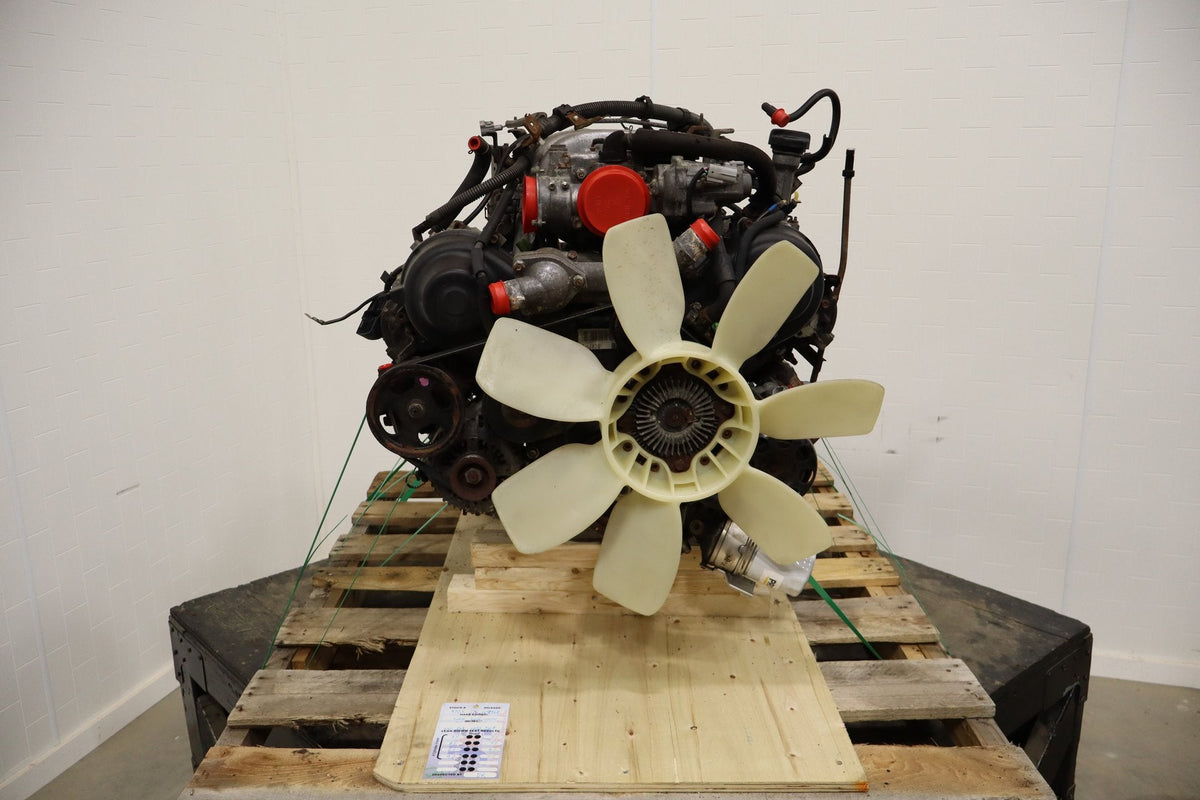 98-04 Toyota Land Cruiser LX470 4.7 2UZ-FE Engine 164k Video Tested