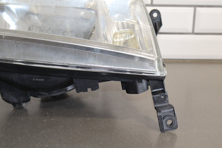 98-05 Toyota Land Cruiser Right Headlight 81010-60072