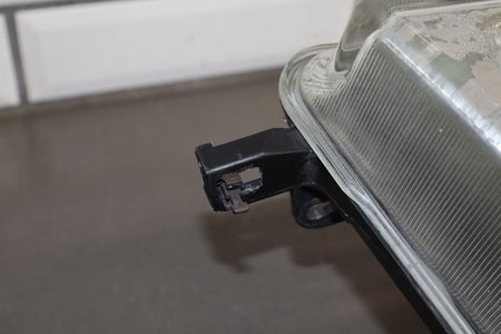 98-05 Toyota Land Cruiser Right Headlight 81010-60072