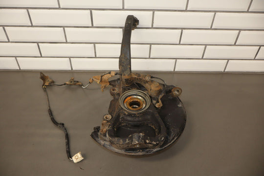 98 - 07 Lexus LX470 / Land Cruiser 4.7L Left Driver Front Spindle