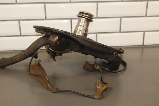 98 - 07 Lexus LX470 / Land Cruiser 4.7L Left Driver Front Spindle