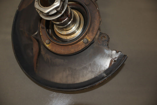 98 - 07 Lexus LX470 / Land Cruiser 4.7L Left Driver Front Spindle