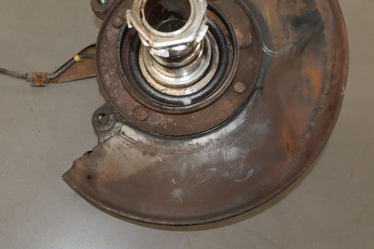 98 - 07 Lexus LX470 / Land Cruiser 4.7L Right Passenger Front Spindle