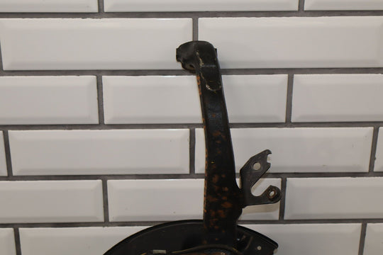 98 - 07 Lexus LX470 / Land Cruiser 4.7L Right Passenger Front Spindle