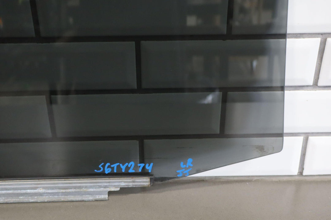 98 - 07 Lexus LX470 / LandCruiser V8 Left Driver Rear Door Window Glass