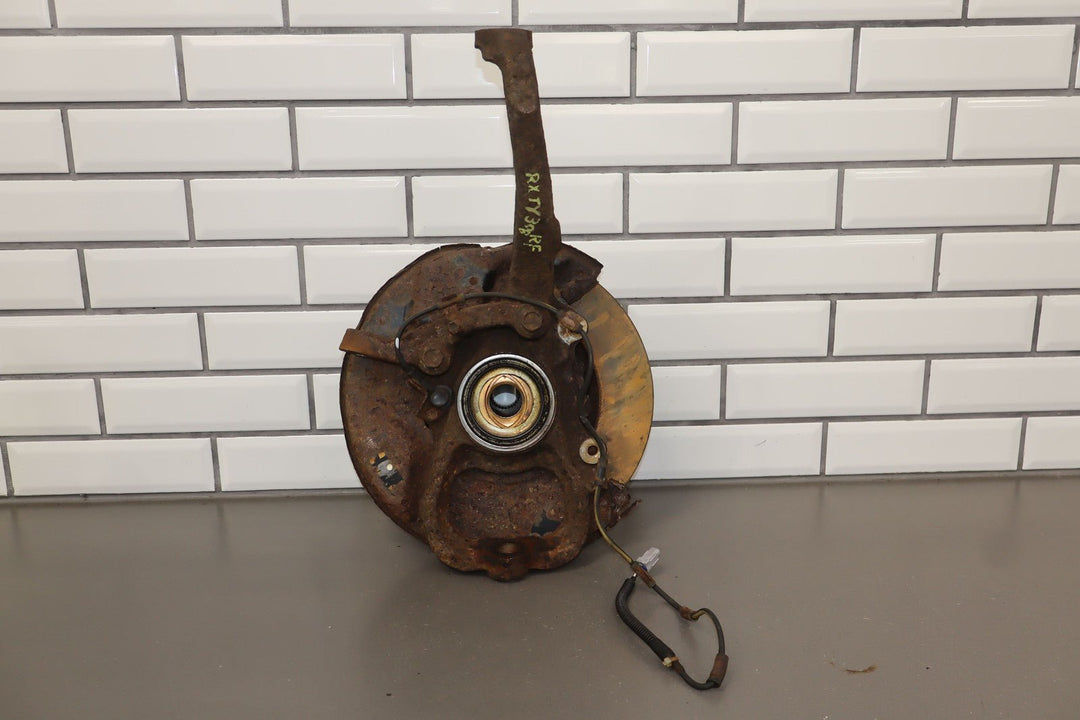 98 - 07 Toyota Land Cruiser (2UZFE V8) / LX470 Right Passenger Front Spindle