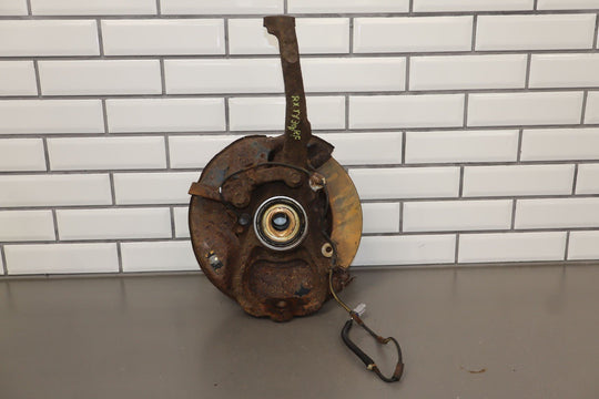 98 - 07 Toyota Land Cruiser (2UZFE V8) / LX470 Right Passenger Front Spindle