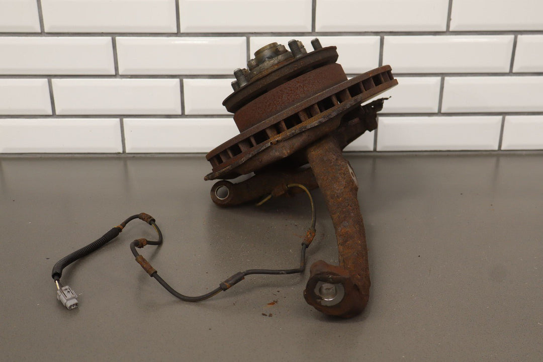 98 - 07 Toyota Land Cruiser (2UZFE V8) / LX470 Right Passenger Front Spindle