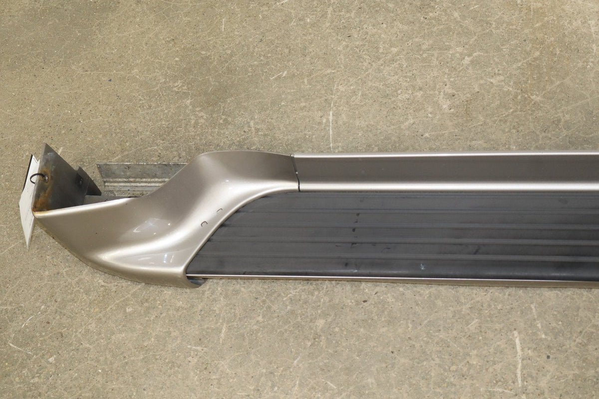 98-07 Toyota Land Cruiser J100 Pair Running Boards