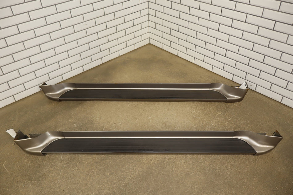 98-07 Toyota Land Cruiser J100 Pair Running Boards