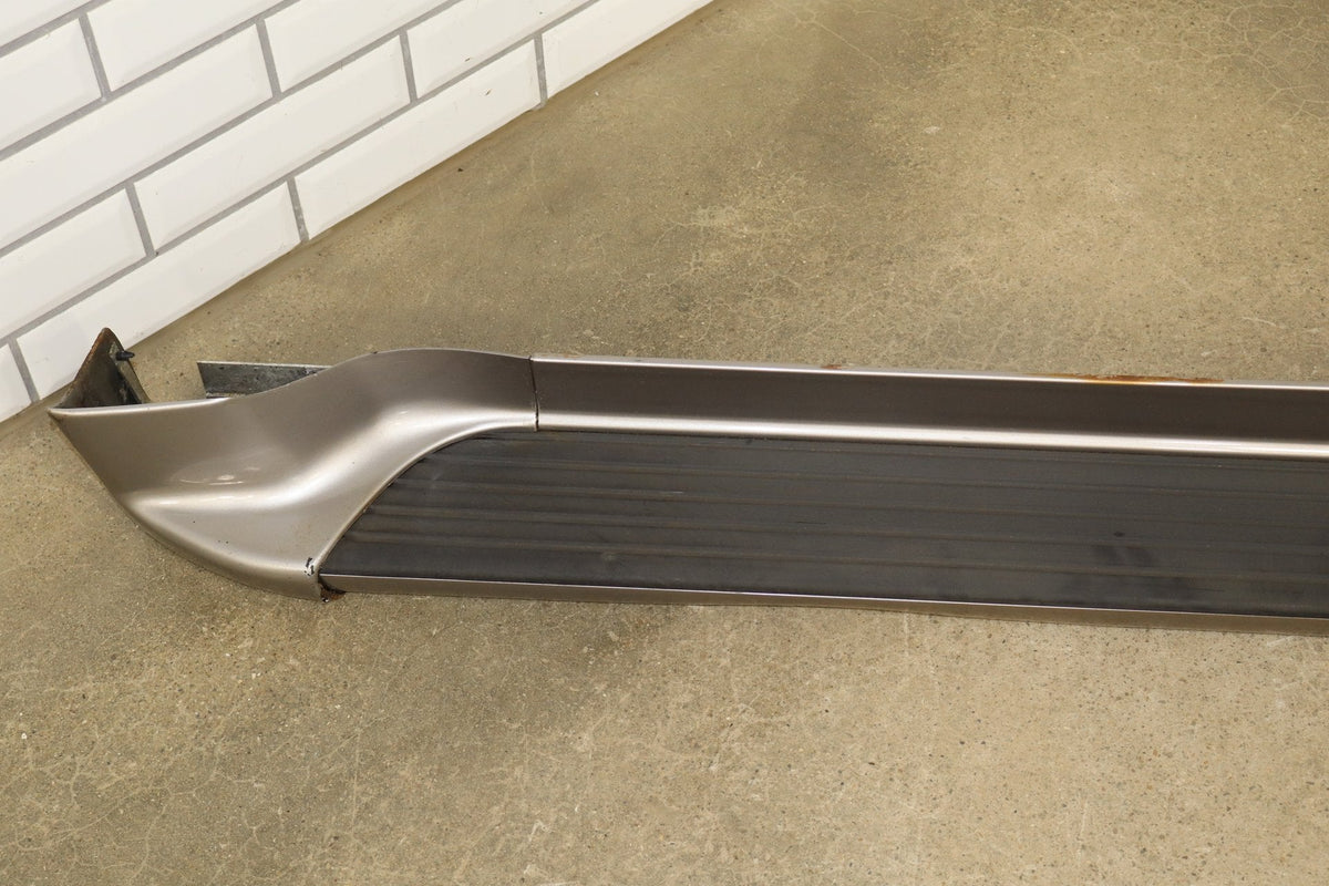 98-07 Toyota Land Cruiser J100 Pair Running Boards