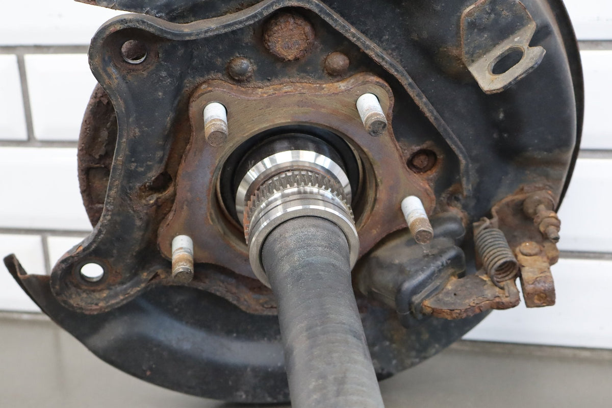 98-07 Toyota Land Cruiser J100 Right Rear Axle Shaft