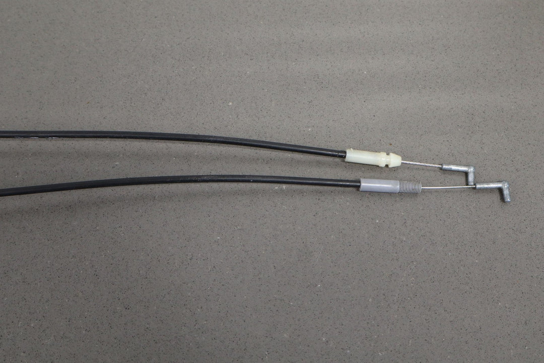 98 - 07 Toyota Land Cruiser / LX470 Left Driver REAR Door Latch W/Cables