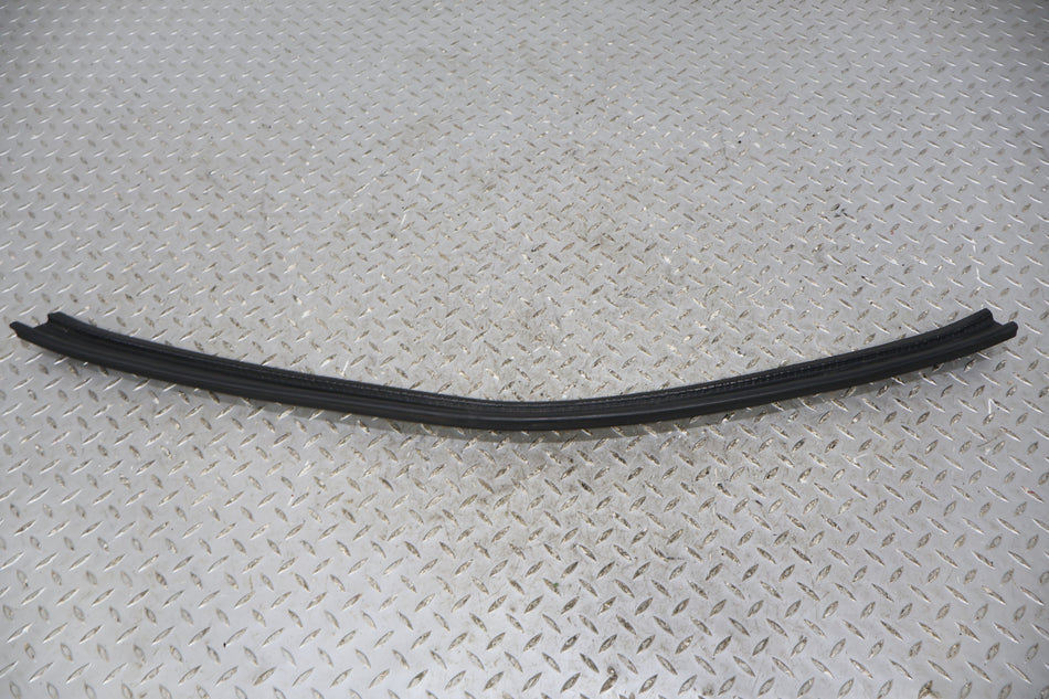 03-09 Hummer H2 Driver Left Rear Door To Body Weather Stripping Gasket Seal