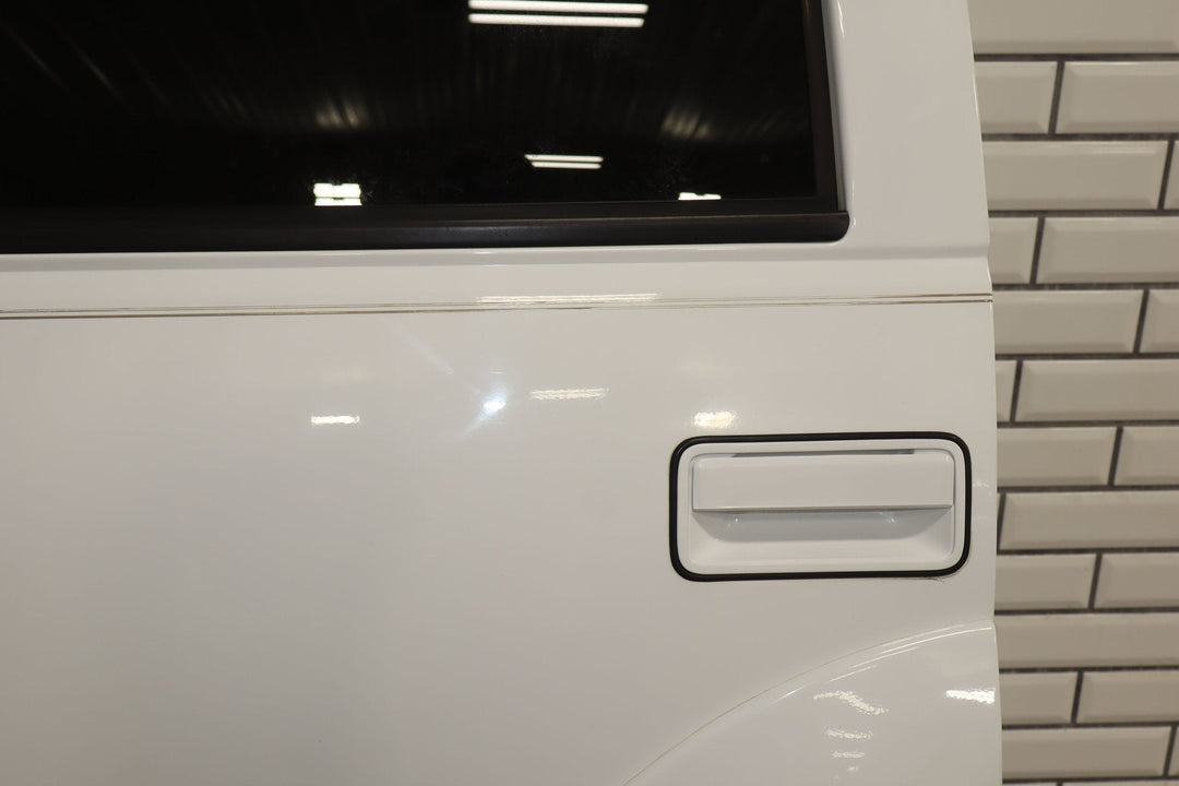 99 - 00 Cadillac Escalade Left Rear Door Shell W/Glass (Aspen White 50U)