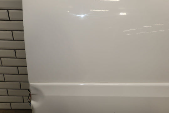 99 - 00 Cadillac Escalade Left Rear Door Shell W/Glass (Aspen White 50U)