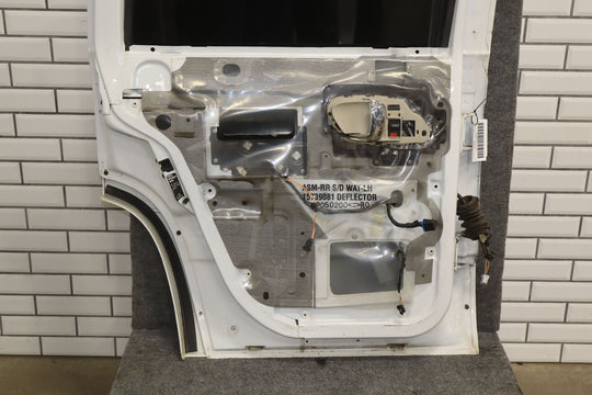 99 - 00 Cadillac Escalade Left Rear Door Shell W/Glass (Aspen White 50U)