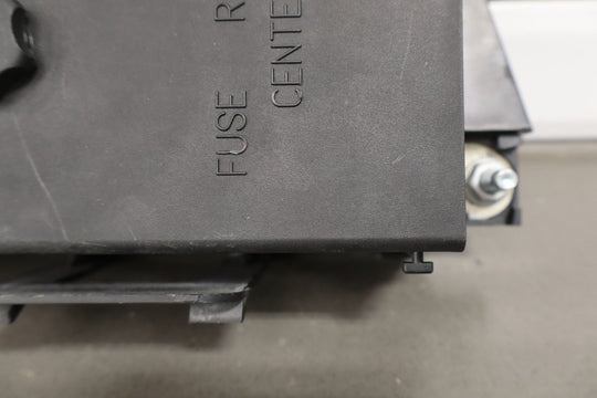 99 - 00 Chevy C5 Corvette OEM Cabin Fuse Relay Junction Box (12193792) OEM