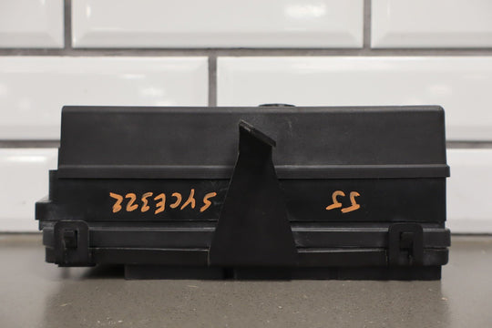 99 - 00 Chevy C5 Corvette OEM Cabin Fuse Relay Junction Box (12193792) OEM