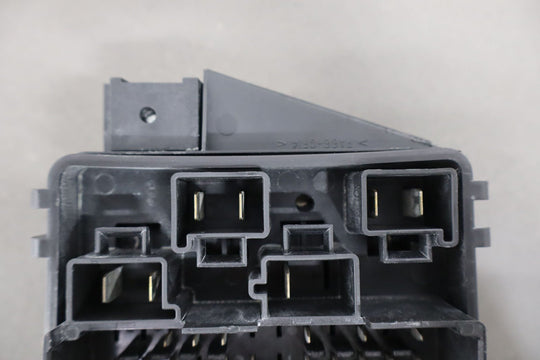 99 - 00 Chevy C5 Corvette OEM Cabin Fuse Relay Junction Box (12193792) OEM