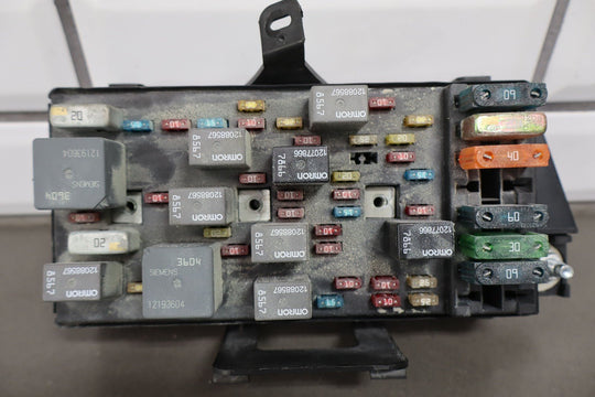 99 - 00 Chevy C5 Corvette OEM Cabin Fuse Relay Junction Box (12193792) OEM