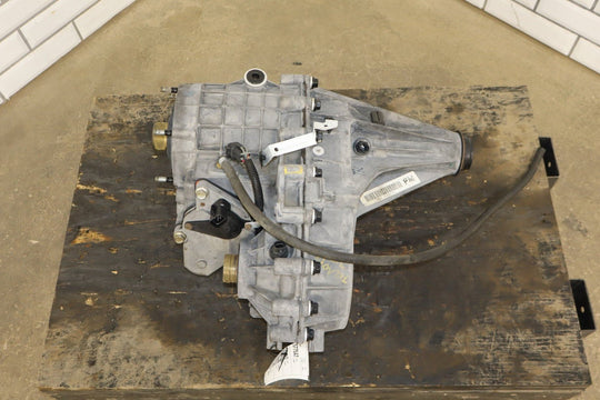 99 - 00 Chevy Tahoe 99 - 00 Cadillac Escalade NP8 Auto 4x4 Transfer Case