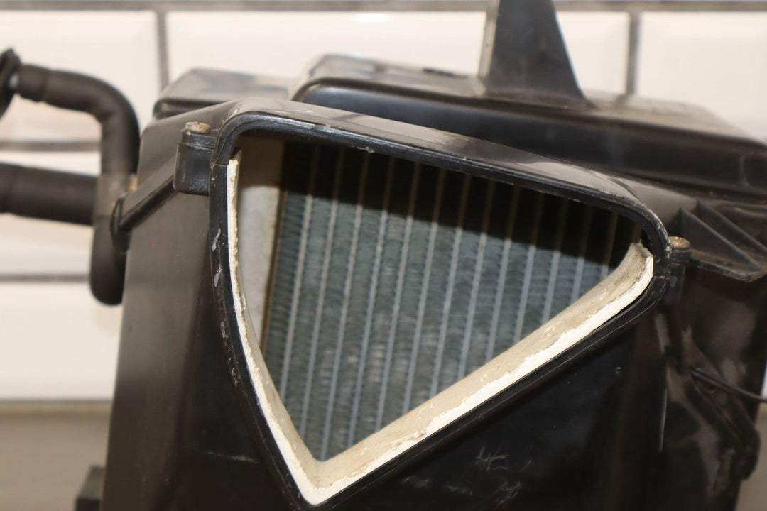 99 - 00 Mazda Miata NB HVAC Heater Housing W/ A/C Actuators & Blower Motor