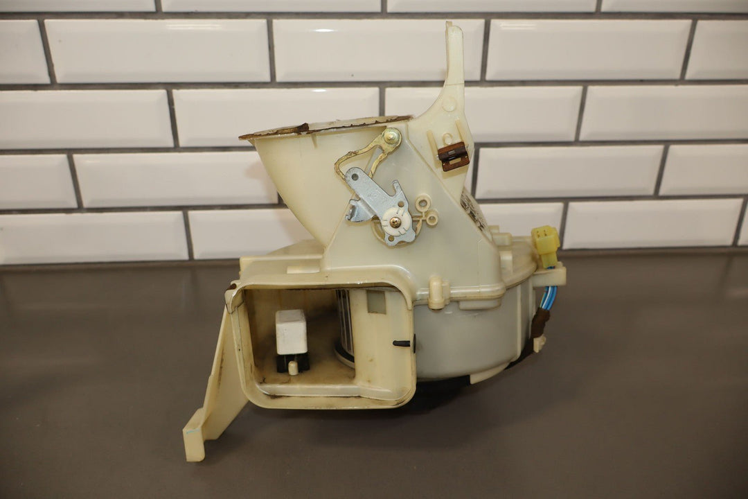 99 - 00 Mazda Miata NB HVAC Heater Housing W/ A/C Actuators & Blower Motor