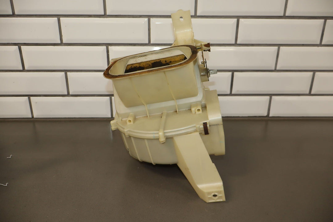 99 - 00 Mazda Miata NB HVAC Heater Housing W/ A/C Actuators & Blower Motor