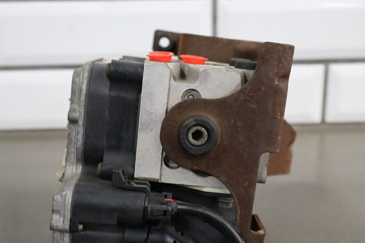 99-02 Chevrolet Silverado ABS Brake Pump Module Unit OEM
