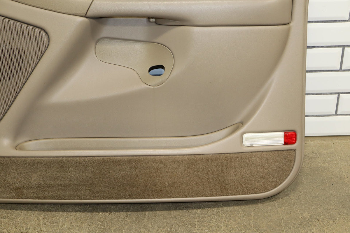 99-02 Chevrolet Silverado Ext Cab Door Panel Set Tan 52D