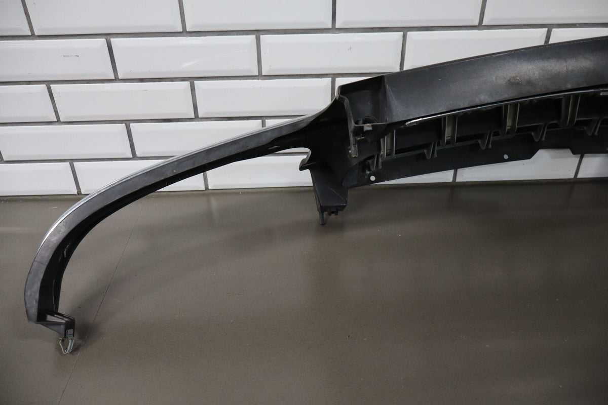 99-02 Chevrolet Silverado Grille OEM